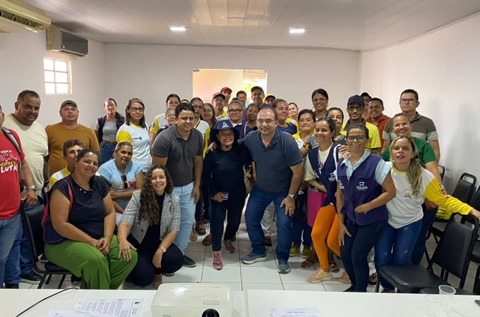 Valorizando o funcionalismo público, prefeito Leandro Silva anuncia 14º salário para agentes de saúde