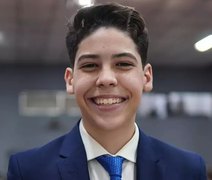 Pastor mirim da frase 'of the king, the power, the best' diz que deseja entrar para a política: 'Deus, pátria, família e liberdade'