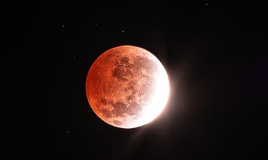 Épico no Céu: Eclipse Lunar Parcial Enche os Olhos dos Alagoanos com 96% da Lua Sombreada
