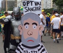 Manifestantes iniciam atos contra Dilma em todo o País