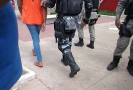 Mulher furta objetos, tenta fugir e é presa no Parque Ceci Cunha