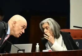 Cármen Lúcia vota e deve formar maioria para condenar Bolsonaro por tentativa de golpe