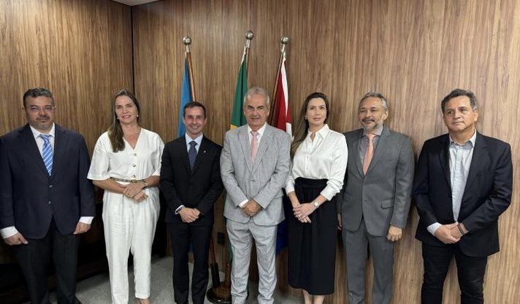 Bruno Toledo toma posse como novo conselheiro do Tribunal de Contas de Alagoas