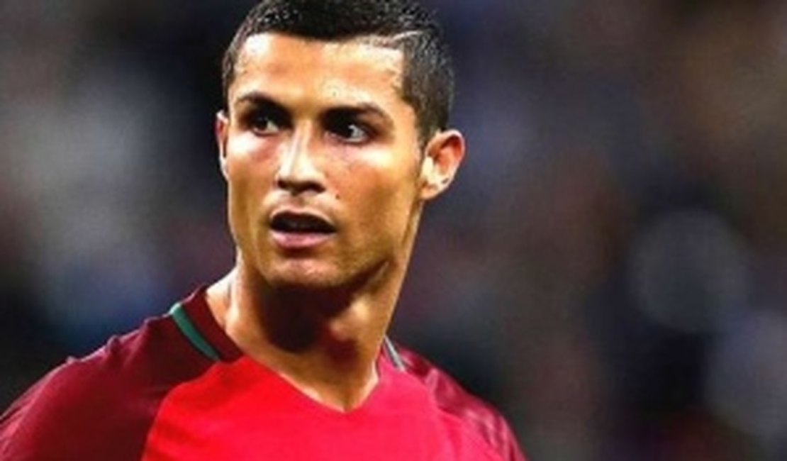 Cristiano Ronaldo é notificado pela justiça americana em acusação de estupro