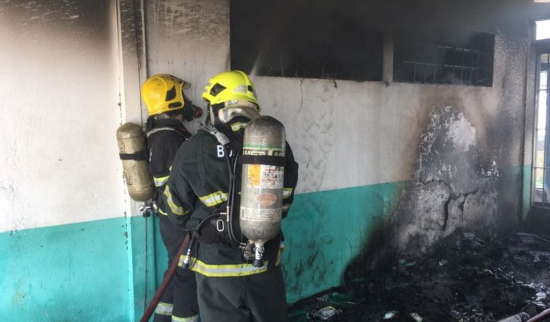 Rebelião em presídio de Goiás deixa 9 presos mortos e 14 feridos