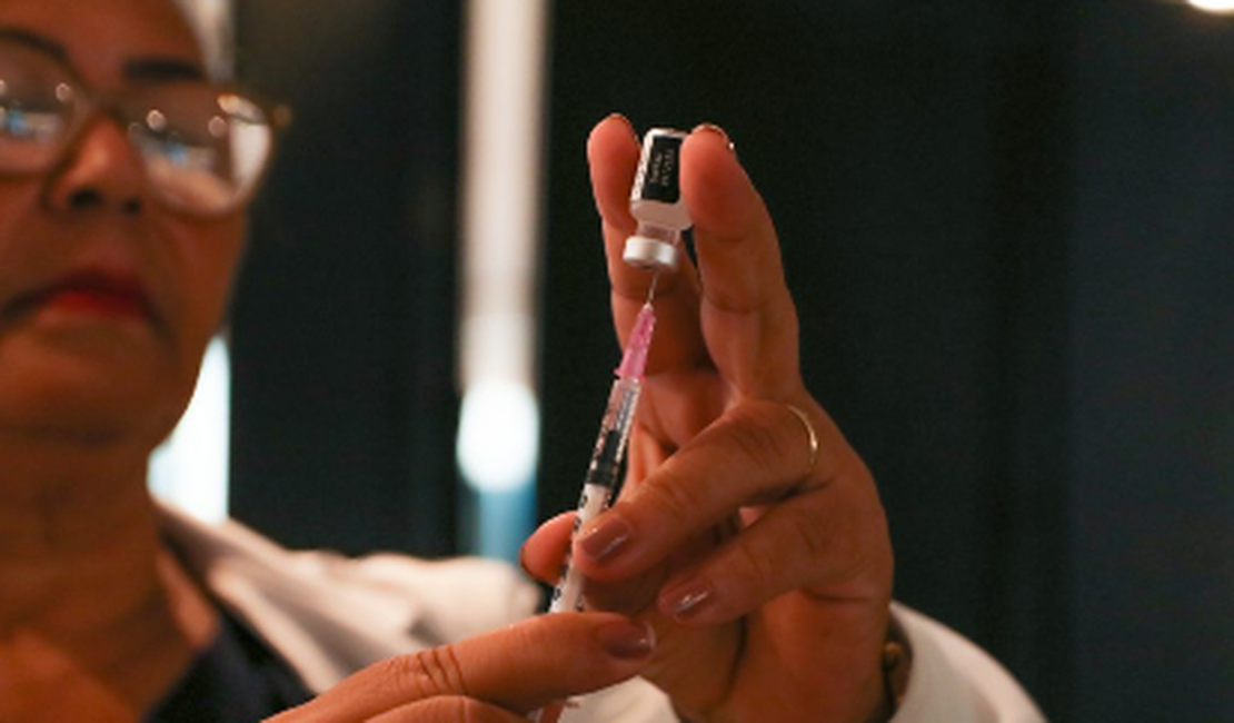 Arapiraca inicia campanha de vacinação contra a Influenza para grupos prioritários