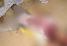 Homem é assassinado a facadas e tiros na porta de casa, em Porto Real do Colégio