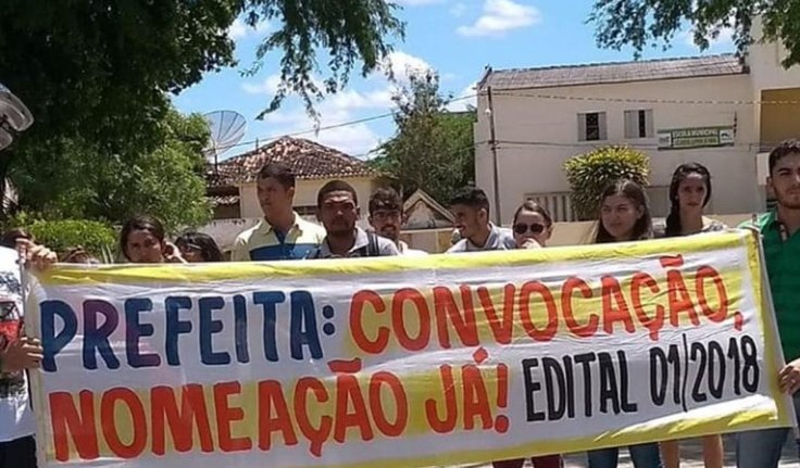 Aprovados em concurso cobram nomeações da prefeitura de Major Izidoro