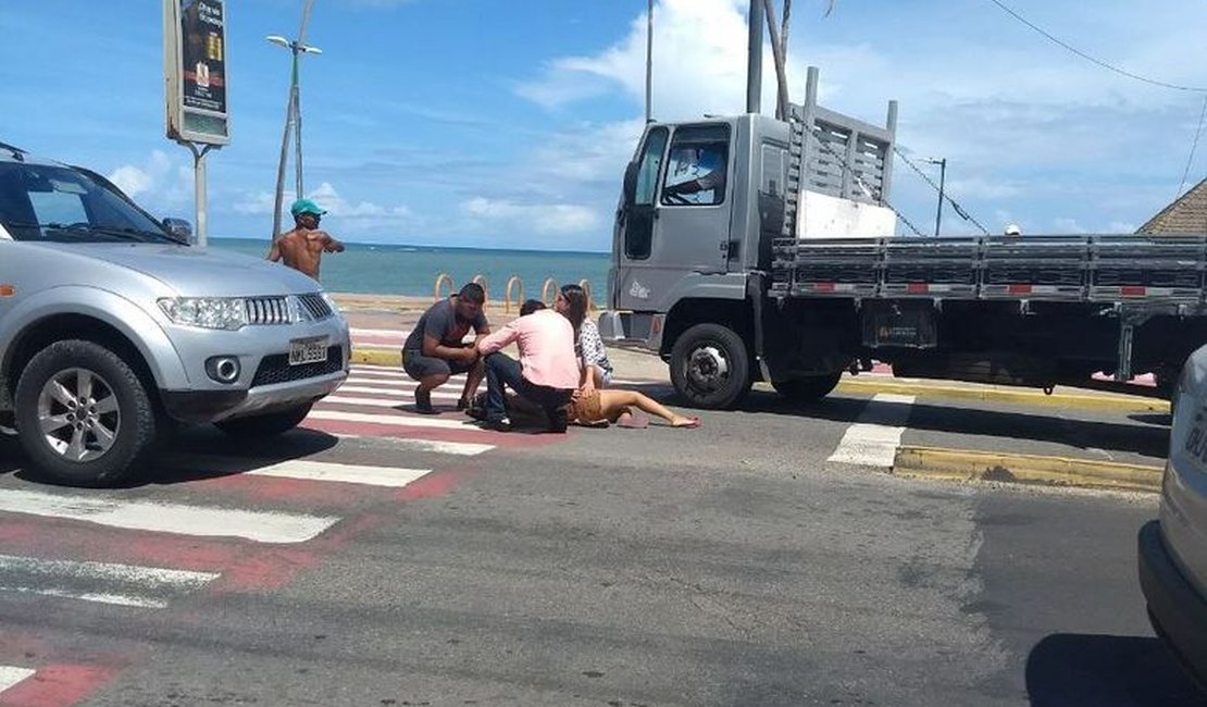 Mulher é atropelada quando passava pela faixa de pedestre na Jatiúca