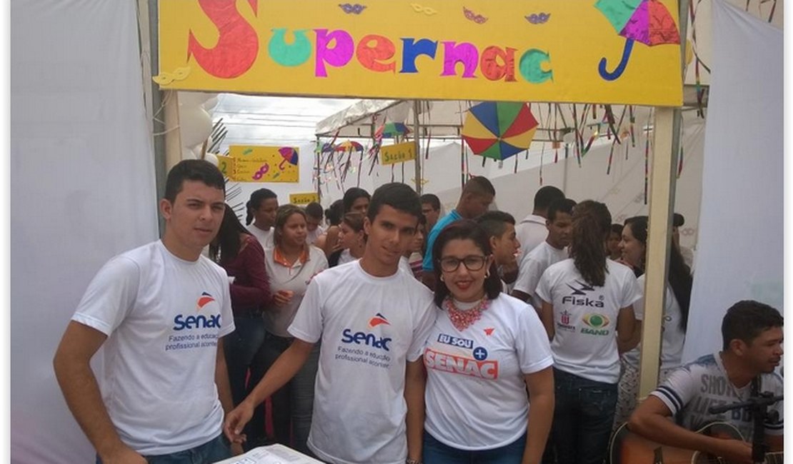 Alunos vivenciam prática de supermercado durante evento na Unidade Arapiraca do Senac