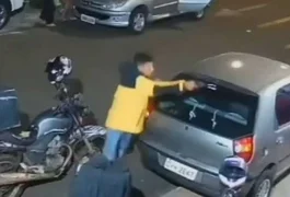 VÍDEO: Em registro feito por câmera, homem persegue e mata jovem com tiros à queima-roupa no PR