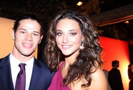 José Loreto e Débora Nascimento estariam ensaiando reconciliação, diz colunista