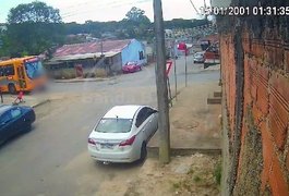 Vídeo. Motorista arranca com ônibus e mata idoso atropelado no Paraná