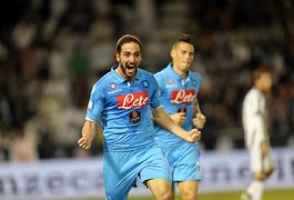 Nos pênaltis, Napoli bate a Juventus e leva o título da Supercopa