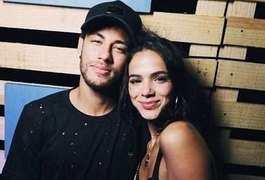 Marquezine revela fim de namoro com Neymar e afirma: 'Não foi por política'