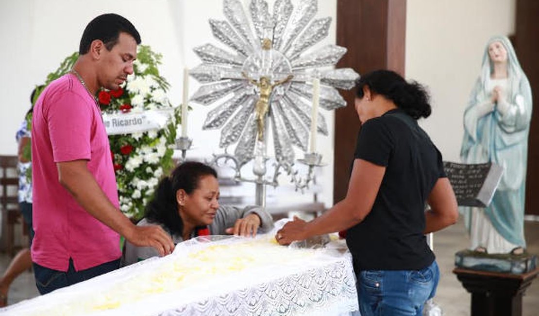 Jovem que morreu no Estádio do Arruda no Recife será enterrado neste domingo