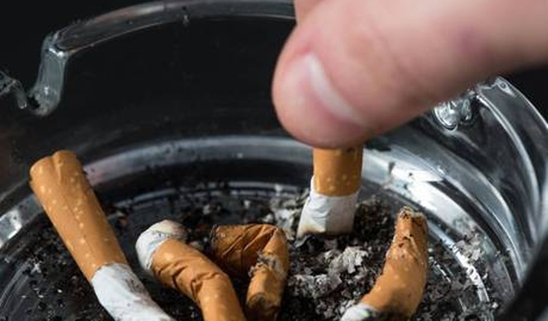 Nova lei antitabaco proíbe cigarro em locais públicos semifechados