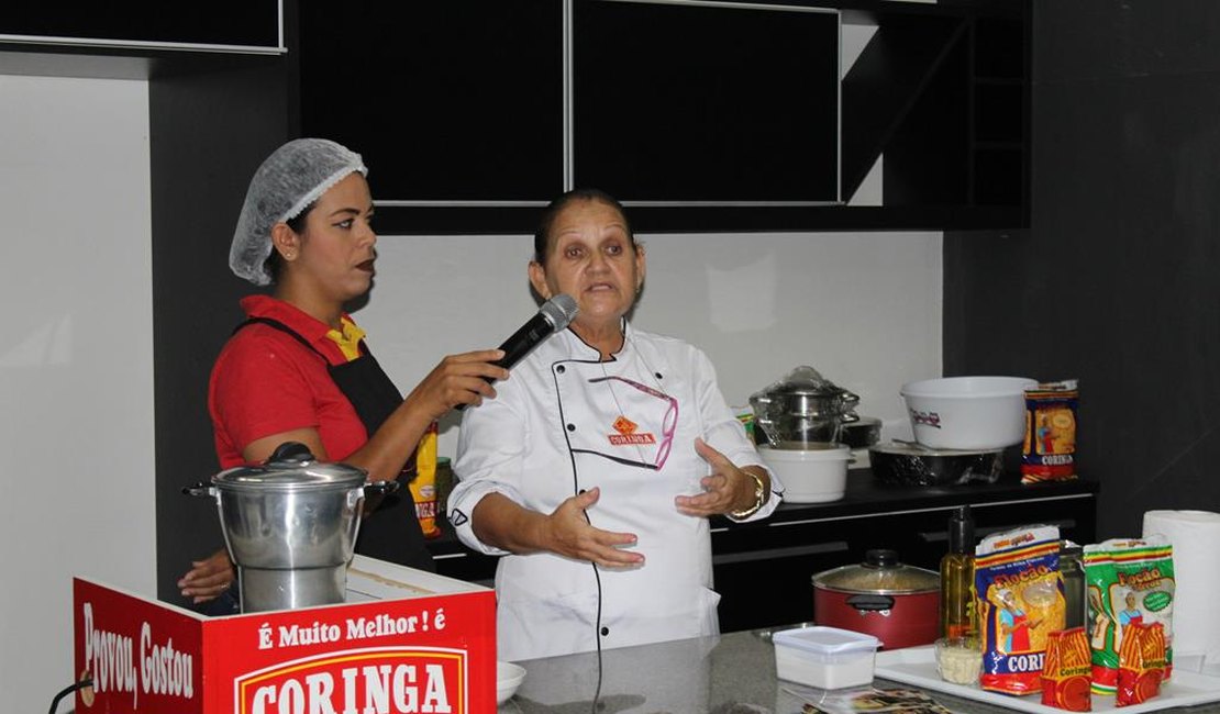 Grupo Coringa promove curso de culinária na semana dedicada à mulher