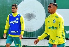 Após cavanhaque 'dourado', Gabriel Jesus inova com corte de cabelo