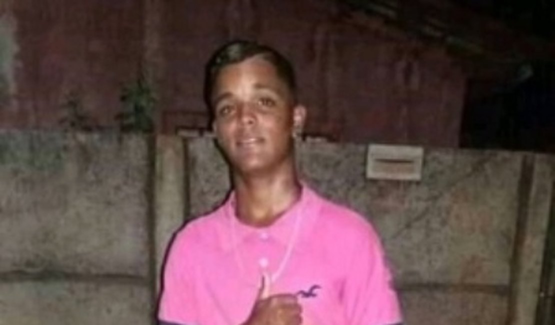 Polícia investiga sequestro de jovem que foi retirado de dentro de van em Campo Alegre