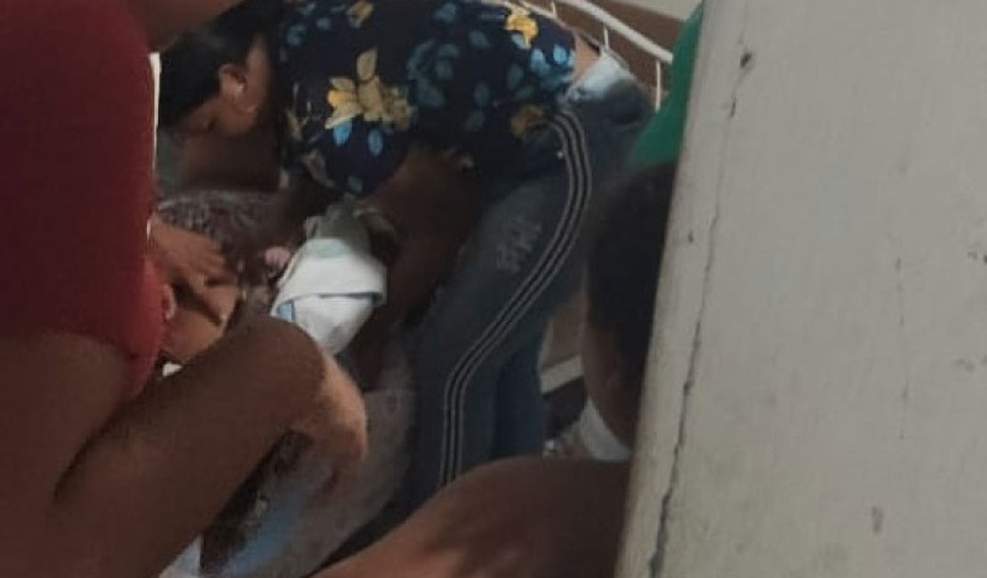 Policial militar conduz parto após informação de que ambulâncias do Samu estavam em ocorrências
