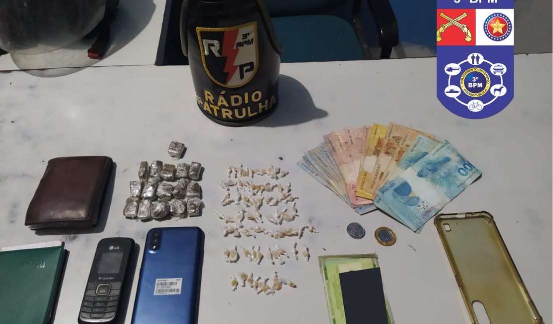Polícia prende dois homens ao flagrar venda de drogas ao lado do Mercado Público de Arapiraca