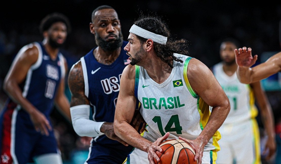 Brasil perde no basquete para os Estados Unidos e se despede da Olimpíada de Paris