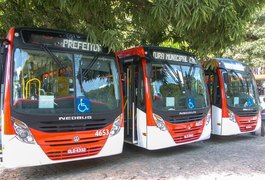 Ônibus voltam a circular em Maceió após fim da paralisação