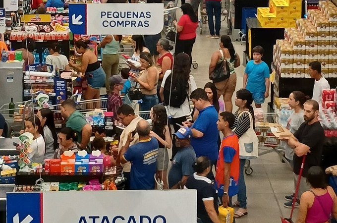 Jomart Atacarejo realiza sorteios semanais com vales-compra durante campanha de aniversário