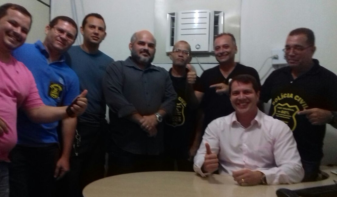 Delegados da Central de Flagrantes apoiam greve de agentes e escrivães da PC-AL