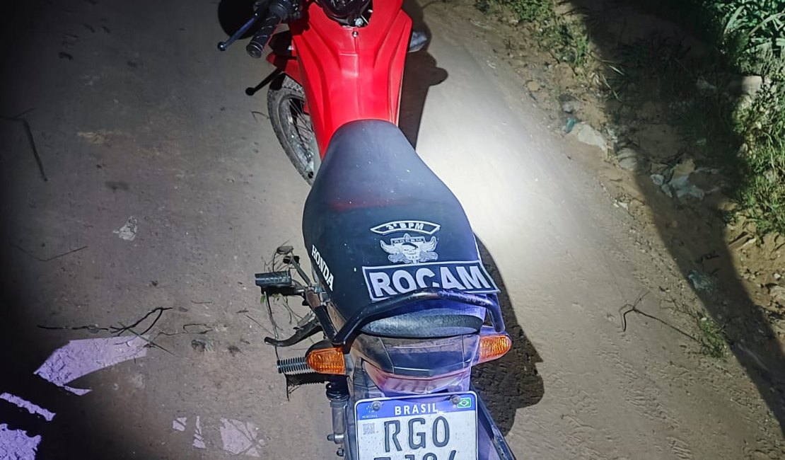 Poucas horas após ser roubada em Lagoa da Canoa, moto é recuperada pela PM em Arapiraca