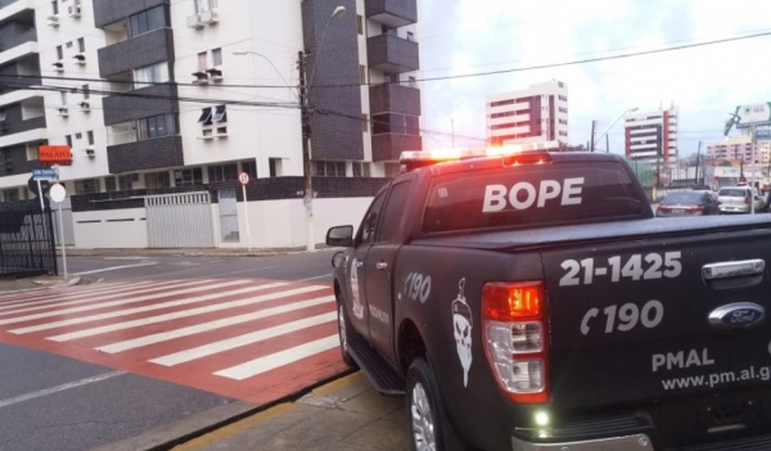 Hóspede de hotel na Jatiúca é presa em operação da Polícia Federal