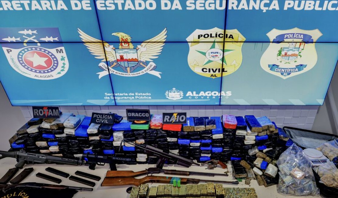 SSP/AL apresenta resultado de megaoperação que apreendeu drogas, armas e munições