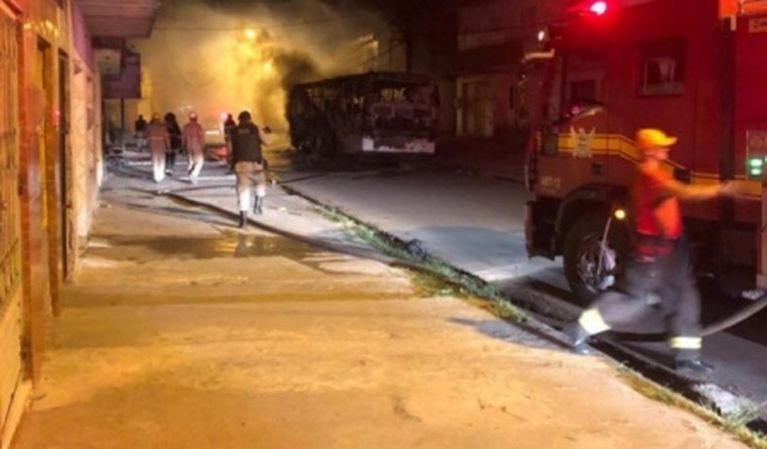 Polícia Civil mobiliza Deic para investigar ataque criminoso a ônibus em Maceió