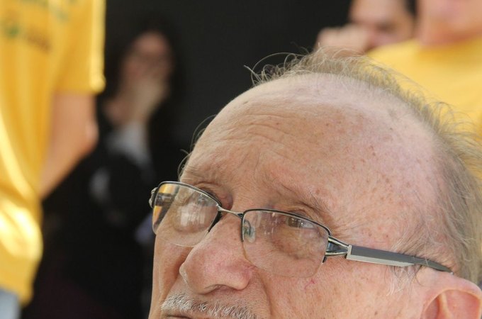 Velório de historiador Zezito Guedes acontece no museu que leva seu nome, em Arapiraca