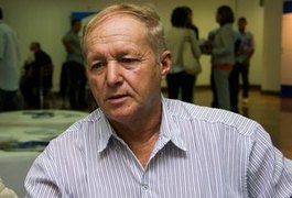 Após ser reempossado, prefeito de Joaquim Gomes é afastado de novo