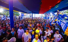 Dário Roberto mobiliza multidão em Feira Grande em grande caminhada de apoio a Lucas Barbosa e Alvinho Lira