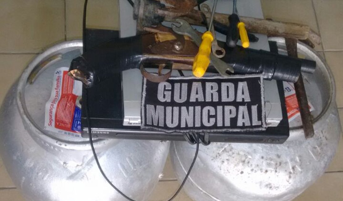 Jovens são detidos após furtarem prédio público em Teotônio Vilela