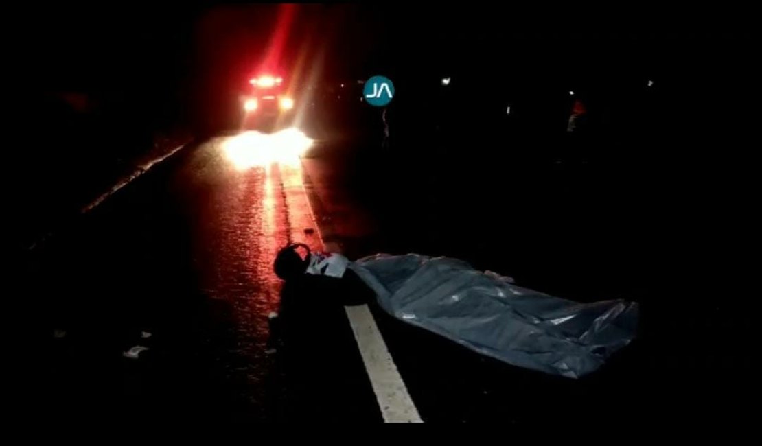 VÍDEO: A caminho do trabalho, funcionário de empresa morre ao colidir com cavalo, em Arapiraca