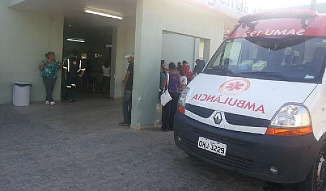 Veículo atropela pedestres, perde controle e capota em trecho da BR-316