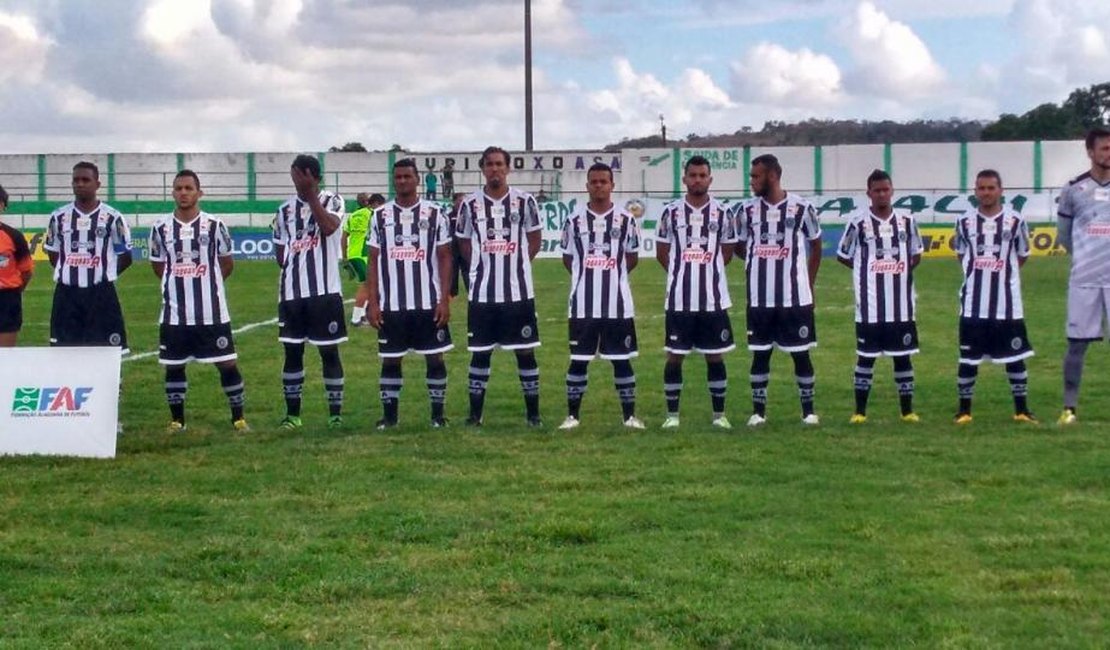 Maurílio Silva relaciona 18 jogadores para partida contra a Ferroviária-SP