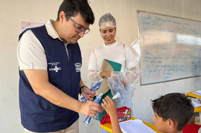 Dia B de Saúde Bucal mobiliza escolas municipais de Penedo no combate à cárie dentária