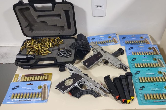 Suspeito de atirar contra PMs em clínica foi preso com duas armas e quase 200 munições