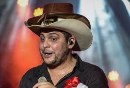 Vídeo: Fãs acusam Jorge, da dupla com Mateus, de se apresentar bêbado em show