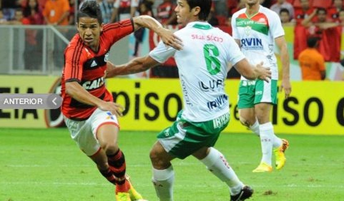 Flamengo leva gol no último lance e só empata com a Portuguesa