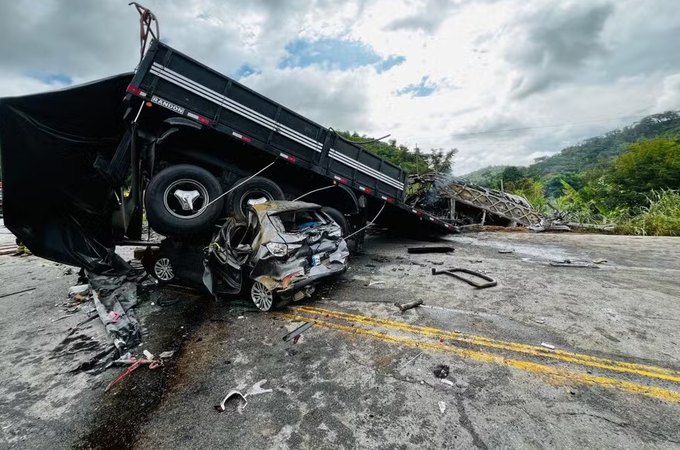 Motorista de carreta envolvido em acidente com 39 mortes em MG usou cocaína e ecstasy, conclui exame