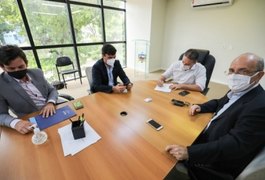 Renan Filho assina ordem de serviço de recuperação da AL-110, que liga São Sebastião a Penedo
