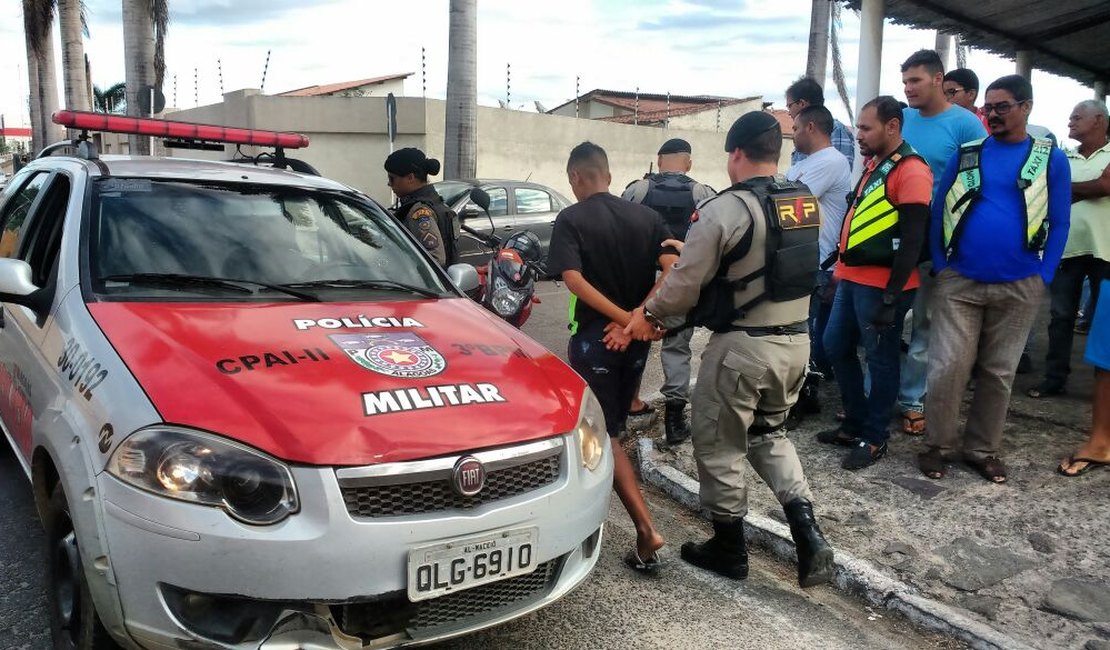 Menores são apreendidos em flagrante após roubar adolescente em Arapiraca