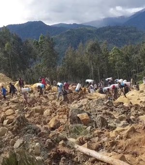 Deslizamento em Papua-Nova Guiné soterrou cerca de 300 pessoas e 1,1 mil casas