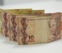 Mega-Sena acumula e pode pagar R$ 56 milhões na terça-feira